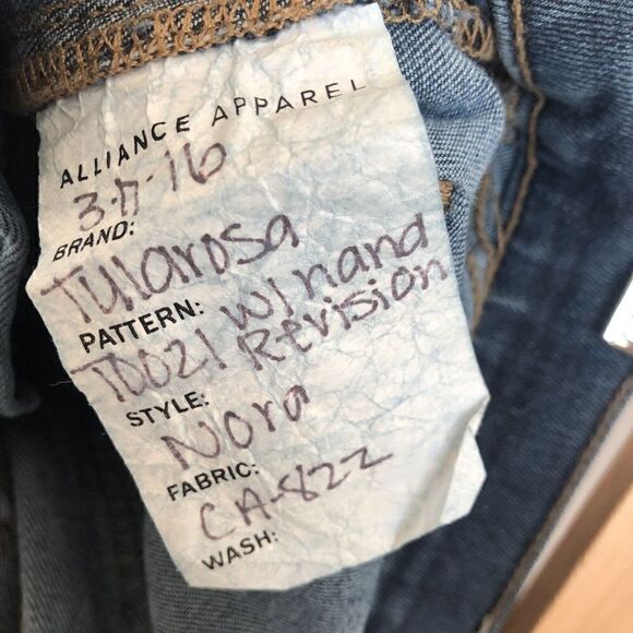 Tularosa Nora Skinny Jeans Size 24 High Rise Patch Pockets Stretch Button Front - Picture 6 of 10
